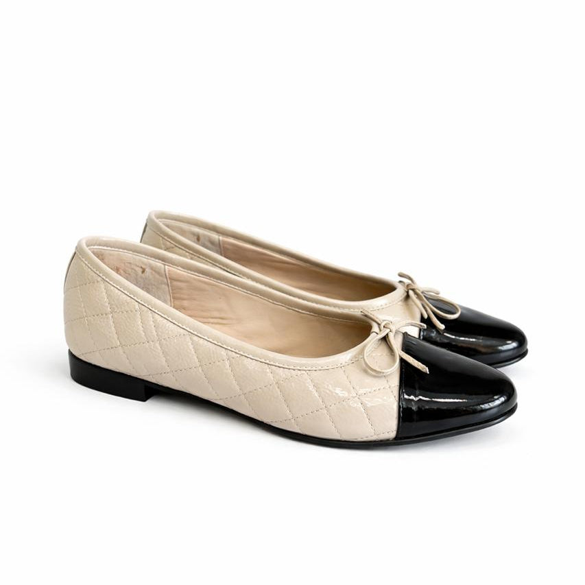 material:vernis|color:beige & noir