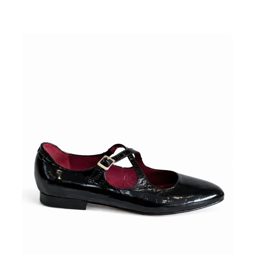 material:vernis|color:noir